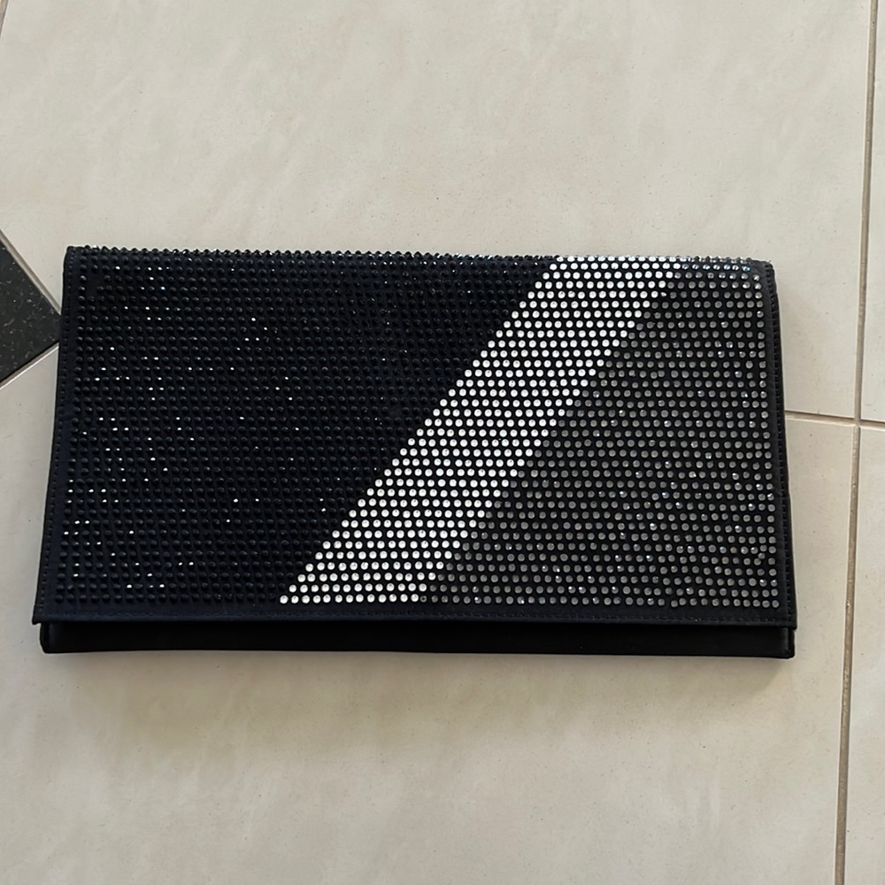 Express envelope clutch